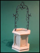 Brunnen mit Schmiedegitter, ohne Dekor